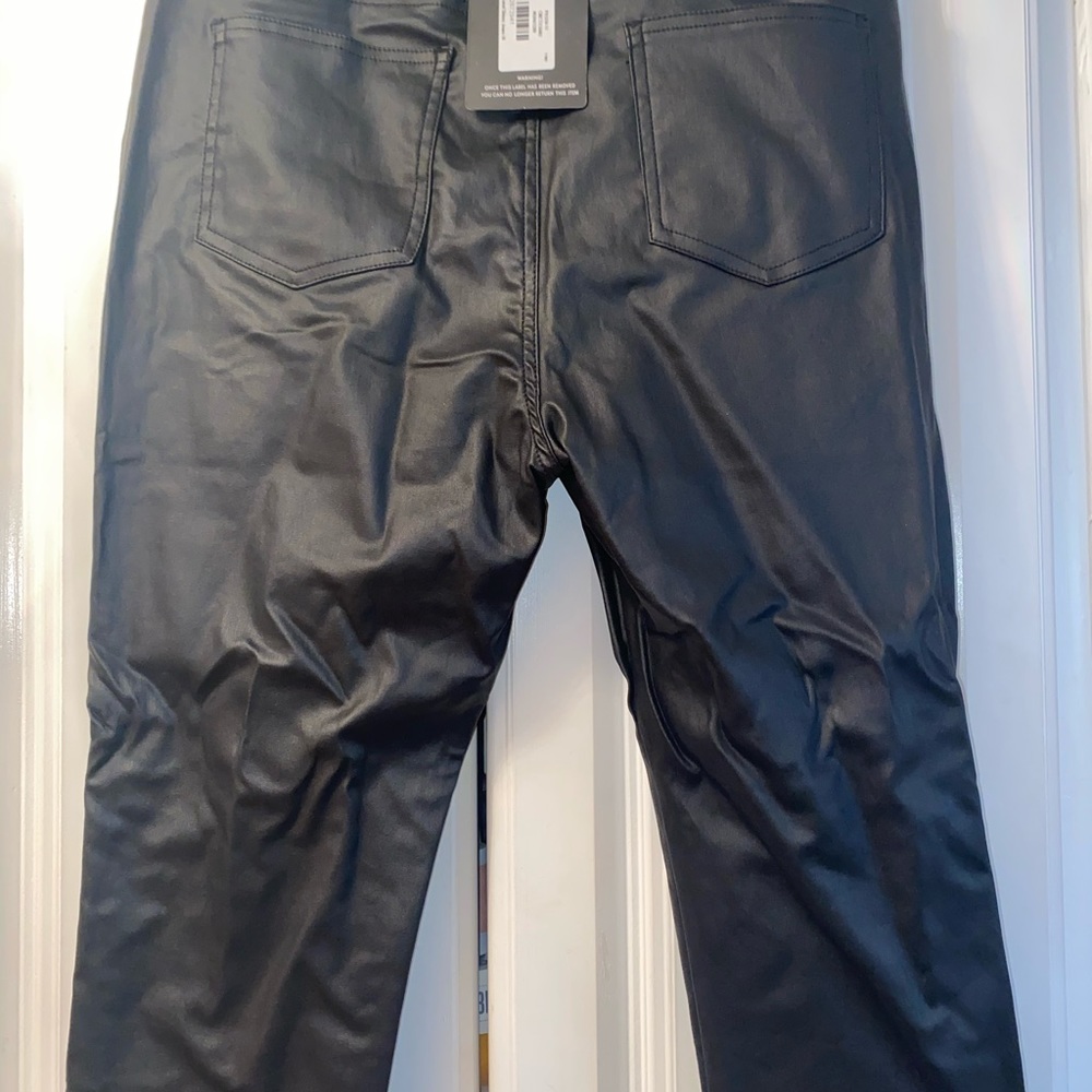 Black leather zipper pants - Picture 3 of 3